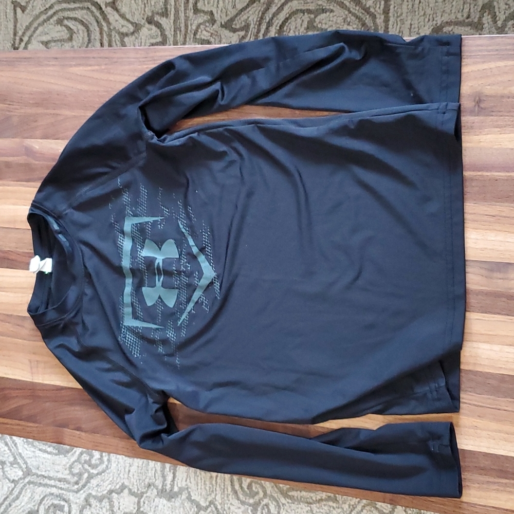 Under armor heat gear shirt base layer S